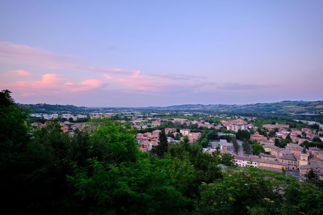 Castello Di Marano Sul Panaro - Room & Breakfast المظهر الخارجي الصورة